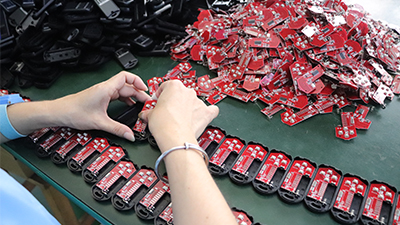 巨光平移門可以裝配遠距離藍牙讀卡嗎？